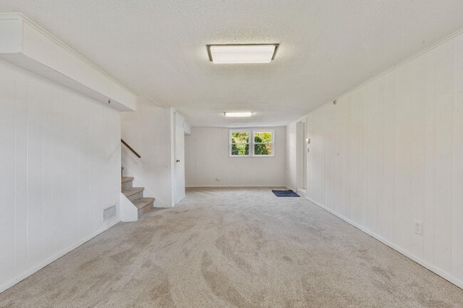 Building Photo - 15 Bonnie Meadow Rd
