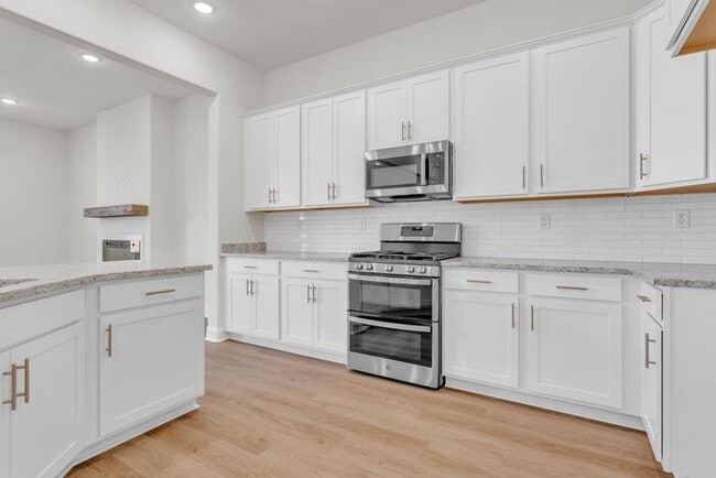 Building Photo - Now Leasing in Olive Branch @ Cedar Bluff – 3 and 4BR Townhomes in Olive Branch! 3 Bed | 2.5 Bath...