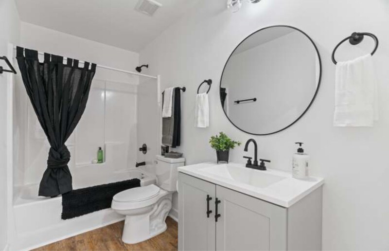 Building Photo - 629 Spencer Ave