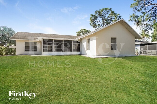 Building Photo - 8149 Anhinga Rd