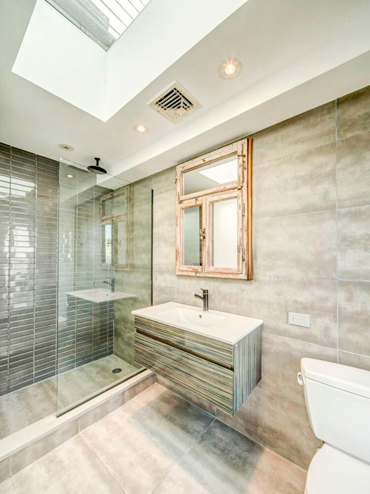 Ensuite - 607 Hancock St