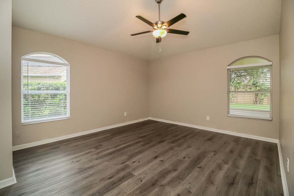 Building Photo - 1465 Lake Shore Ranch Dr