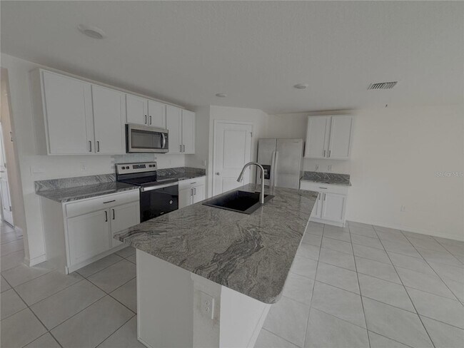 Building Photo - 8940 SW 50th Ter