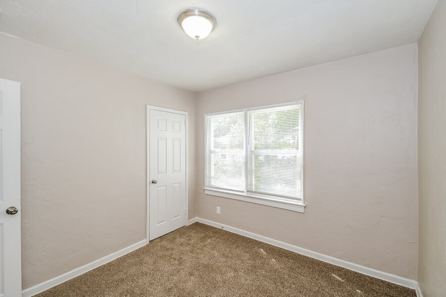 Building Photo - 853 Bunker Hill Blvd