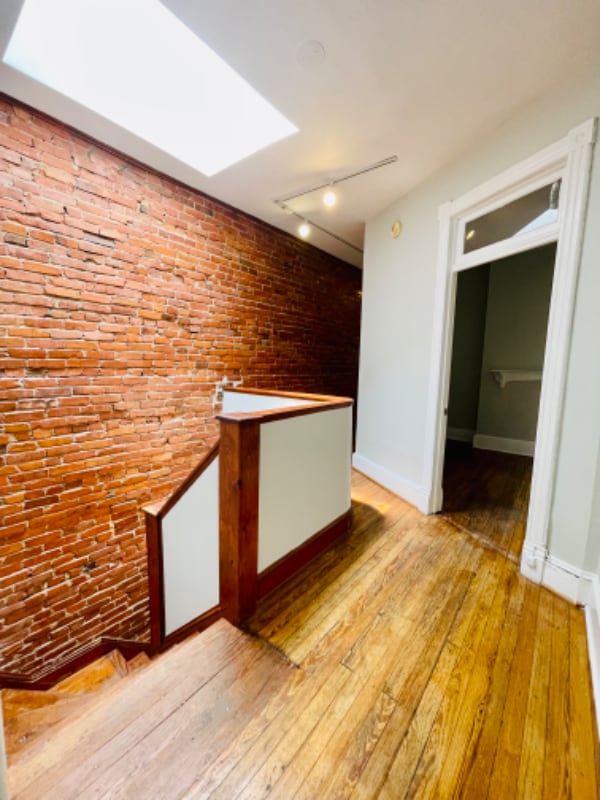 Building Photo - 124 S St NW