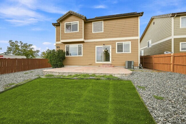 Building Photo - 15830 Abbeylara Ln