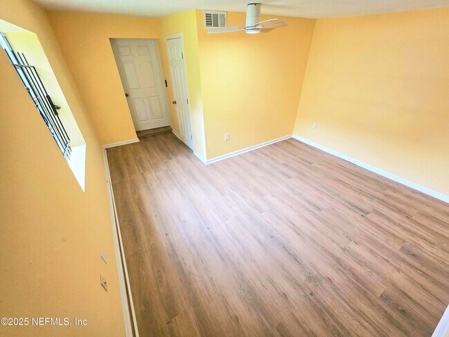 Building Photo - 4951 Dallen Lea Dr