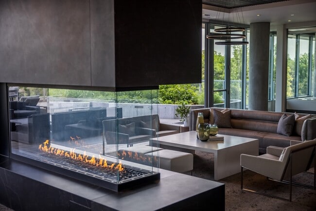 Building Photo - 4200 W 17th Ave