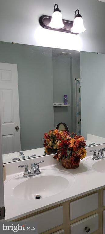 Building Photo - 4506 Nightingale Ct