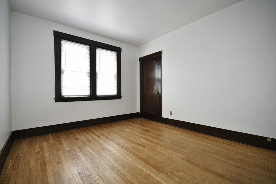 Bedroom 2 - 2017 West St