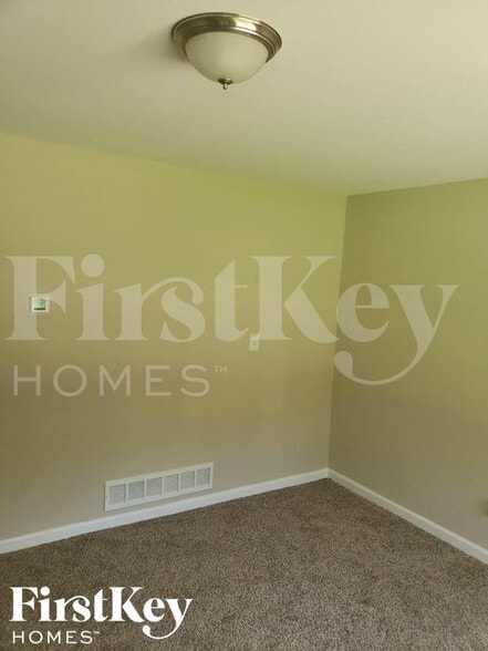 Building Photo - 6741 Fallawater Cir