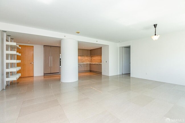 Building Photo - 1388 Gough St