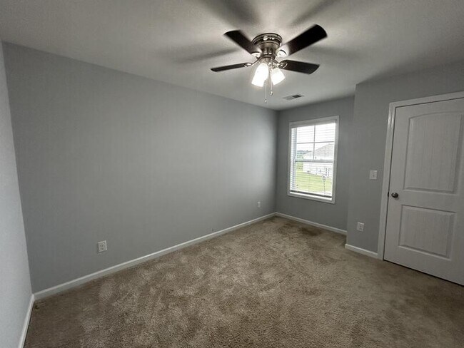 Building Photo - 138 Adger Rd