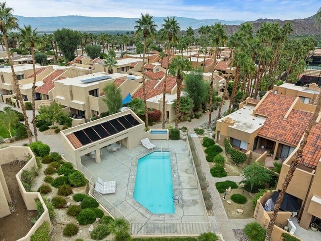 Building Photo - 73417 Foxtail Ln