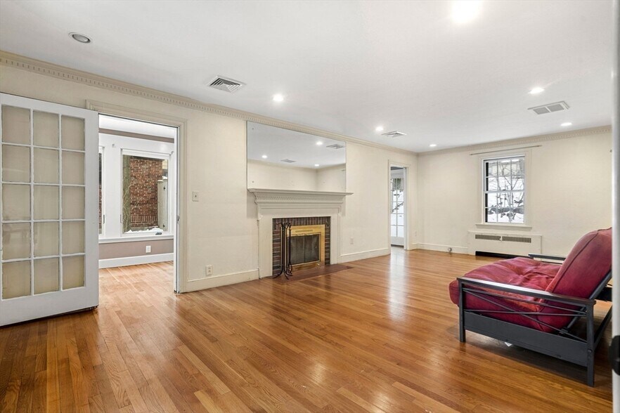 Building Photo - 233 Bonad Rd