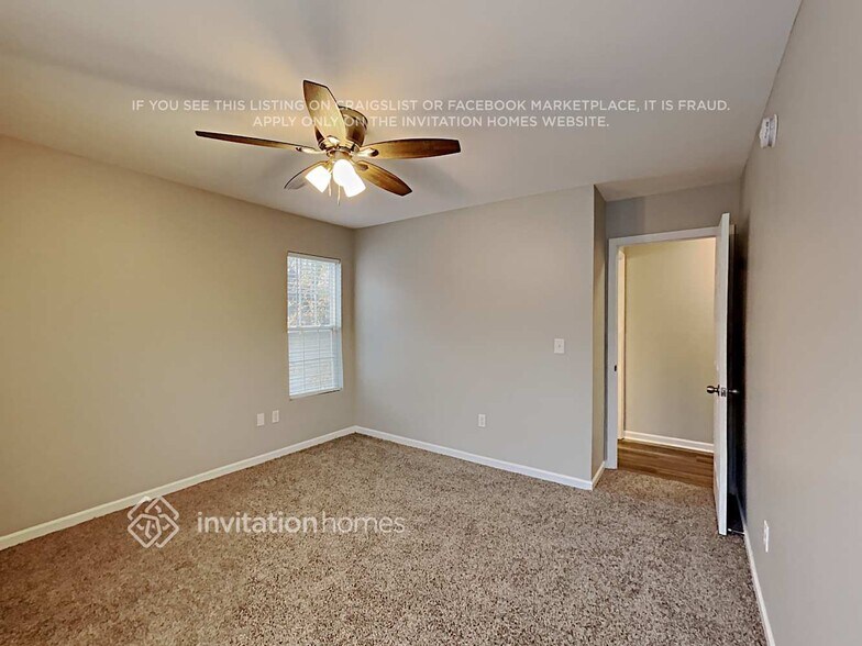 Building Photo - 700 Marjam Ln