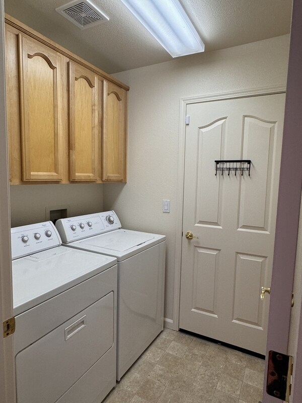 Building Photo - 124 Success Mine Loop