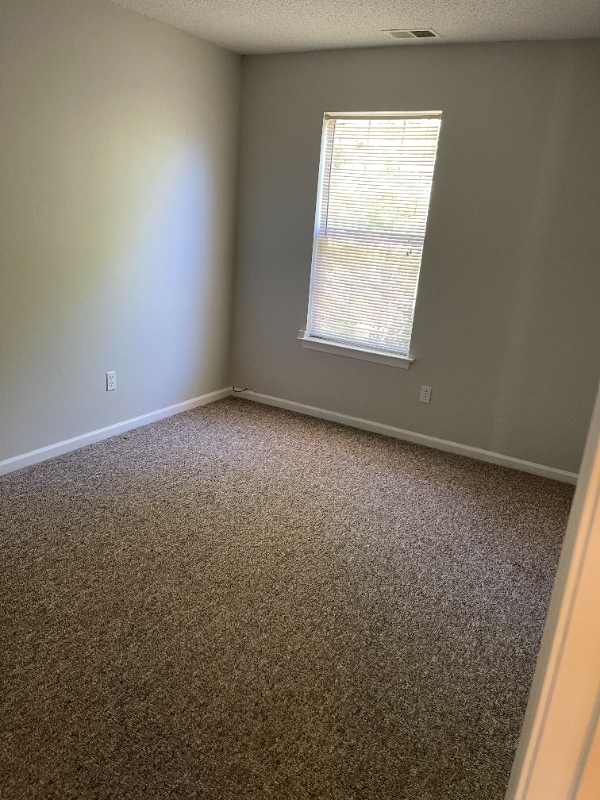 Building Photo - 268 Wexford Dr