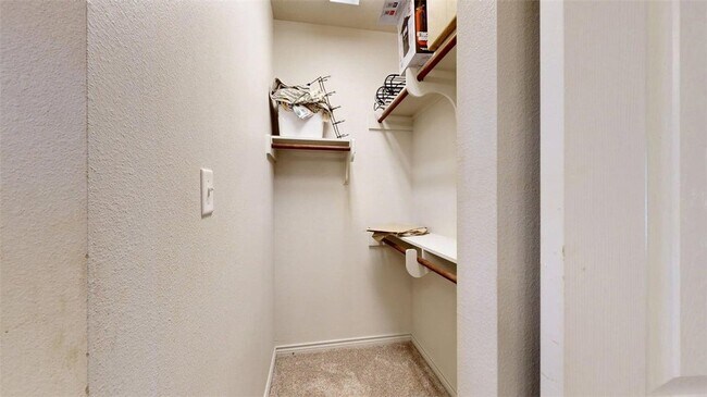 Building Photo - 141 Forest Dr Loop