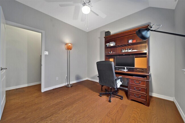 Building Photo - 12126 Laguna Pointe Ln