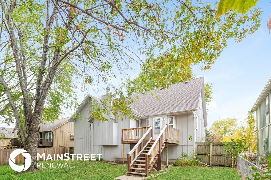 Building Photo - 15347 Newton Dr