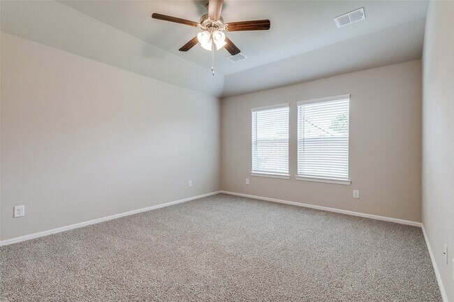 Building Photo - 16408 Severn Ln