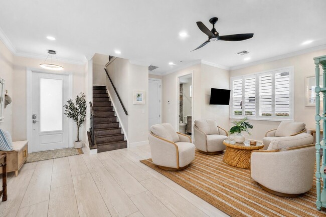Building Photo - 550 Tomahawk Ct