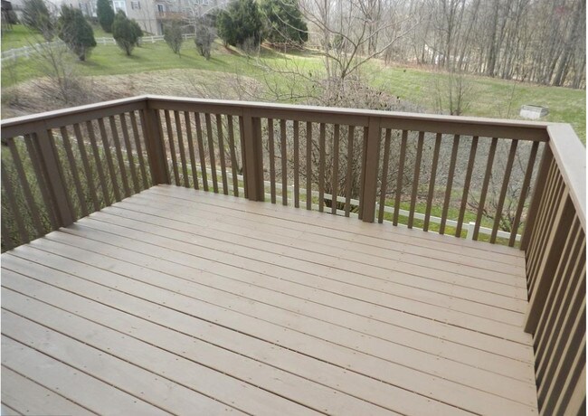 Building Photo - 219 Tall Pines Dr