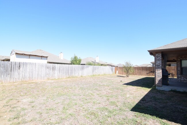 Building Photo - 709 Cosper Creek Dr