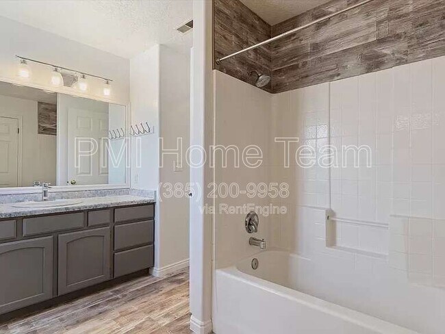 Building Photo - 619 W 2300 S