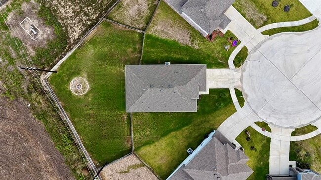 Building Photo - 14503 Rain Tree Dr