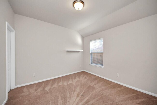 Building Photo - 24610 Emerald Pool Falls Dr