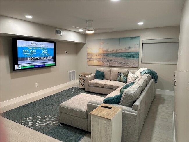 Building Photo - 745 Eldorado Ave