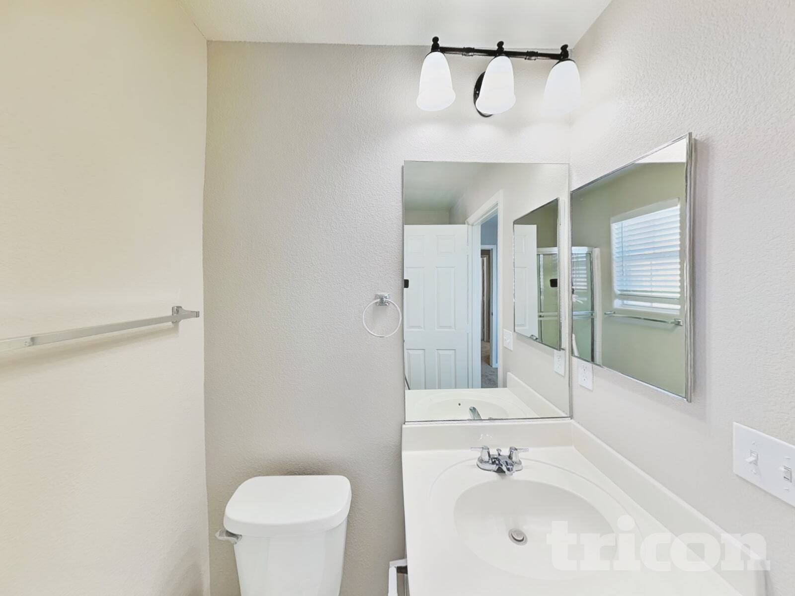 Building Photo - 8921 Paula Jean Ave