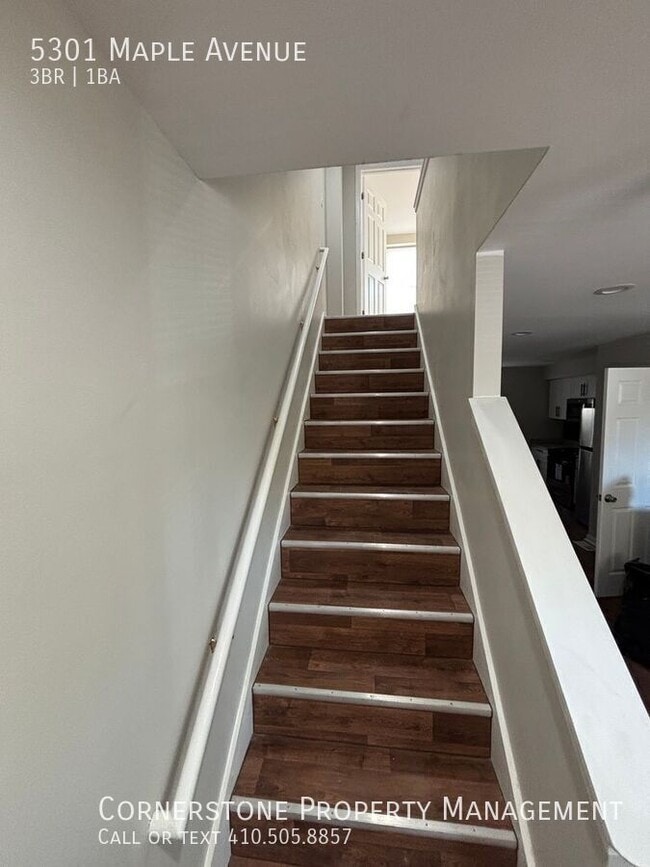 Building Photo - 5301 Maple Ave