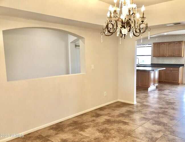 Building Photo - 6711 E Aire Libre Ln