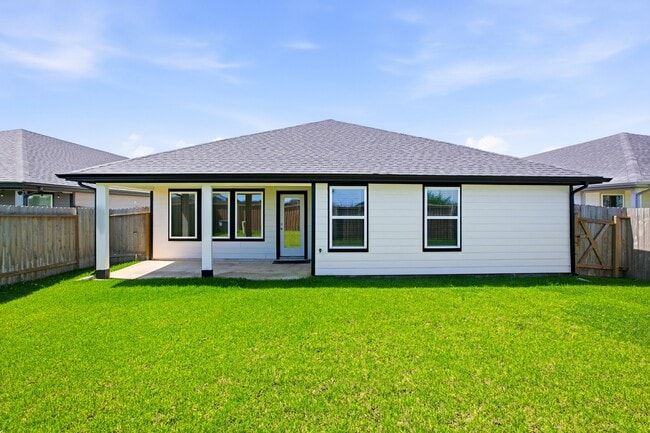 Building Photo - 30615 Skye Villa Ln