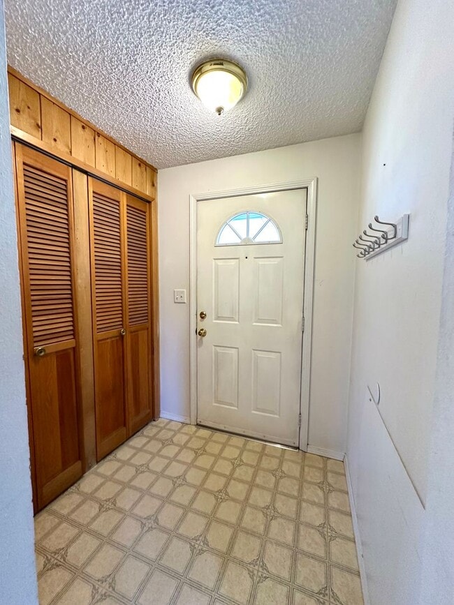 Building Photo - 333 SW 35th St