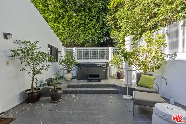 Building Photo - 31833 W Sea Level Dr