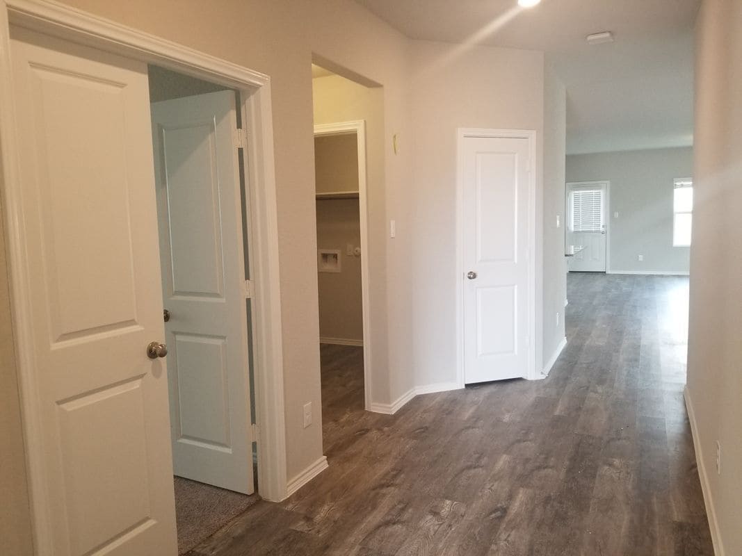 Building Photo - 8402 Cassia Cove