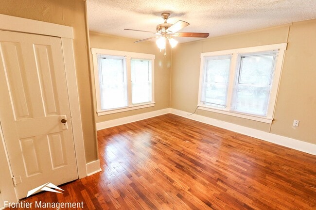 Building Photo - Great 5 bed home one block from City Park!