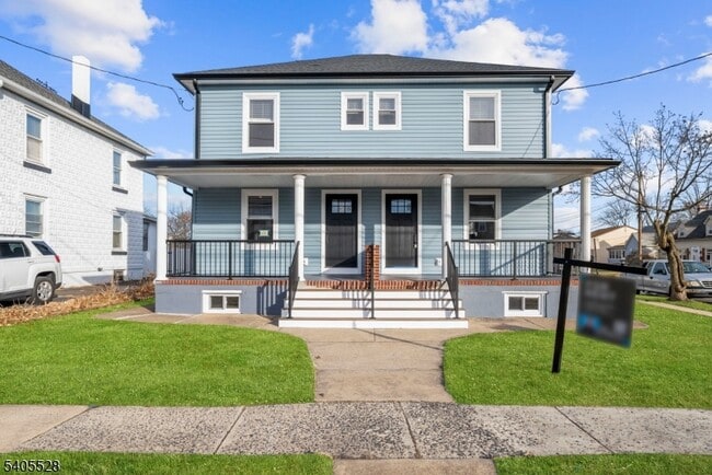 Building Photo - 78 Anderson St