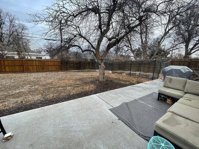 Building Photo - Charming Updated Home with Spacious Yard