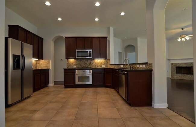 Building Photo - 11219 English Rose Trail