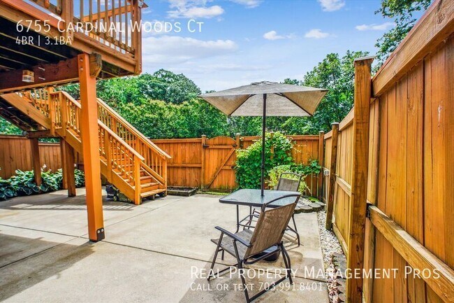 Building Photo - 6755 Cardinal Woods Ct