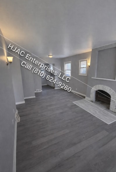 Building Photo - 722 Frank St