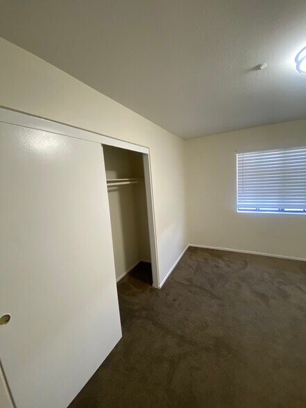 Building Photo - 4021 Franklin Ave