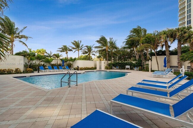 Building Photo - 6051 N Ocean Dr