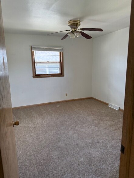 Building Photo - 3010 S 92nd St