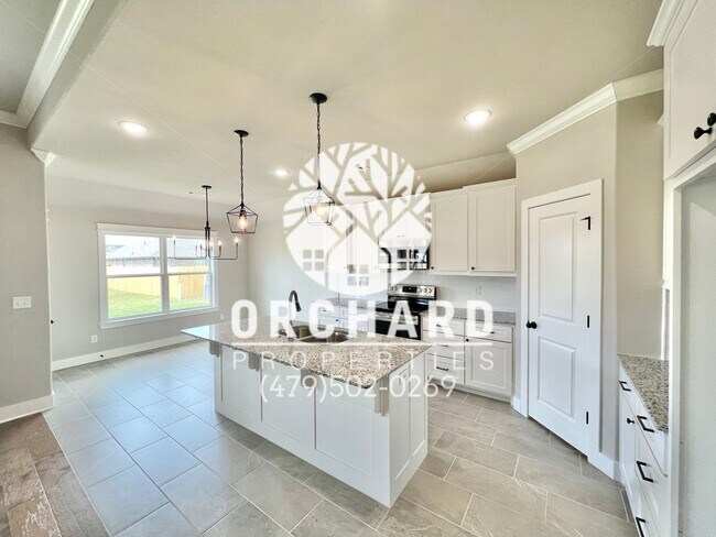 Building Photo - Tontitown- Single-Family Home- Desirable Hickorywood Plan- 4 Bedroom!